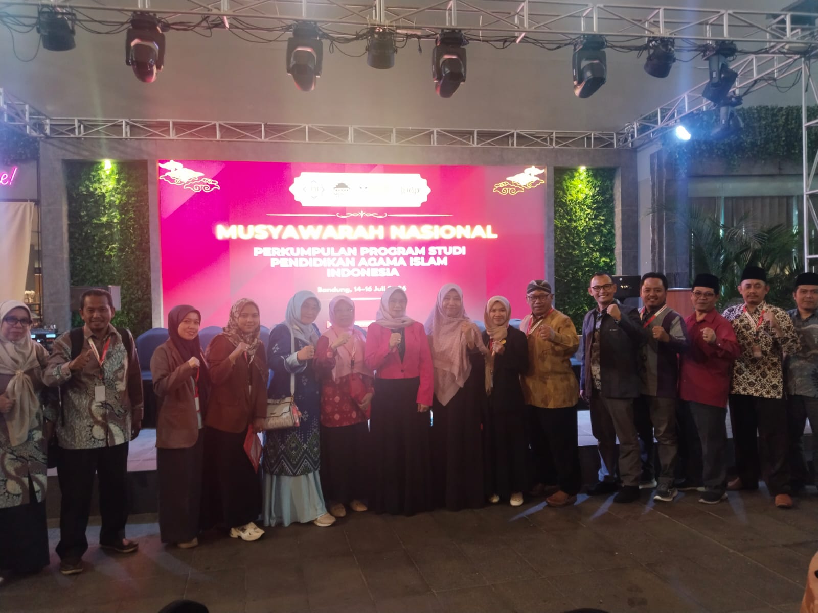 Delegasi Prodi PAI UIN Raden Mas Said Surakarta Hadiri MUNAS PPPAII dan AICIRE 2026 di Bandung